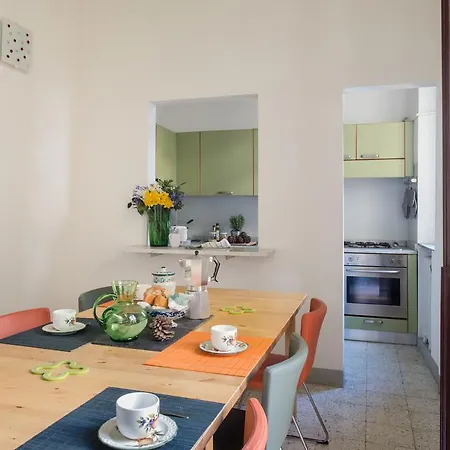 Asso's Place דירה *